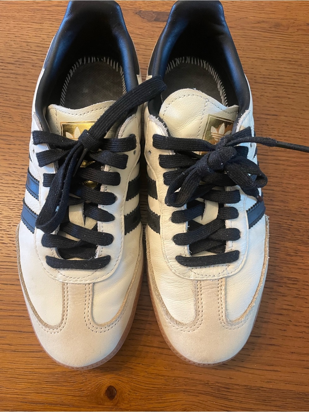 Adidas women’s Samba Classic Sneakers in White and Black 7.5